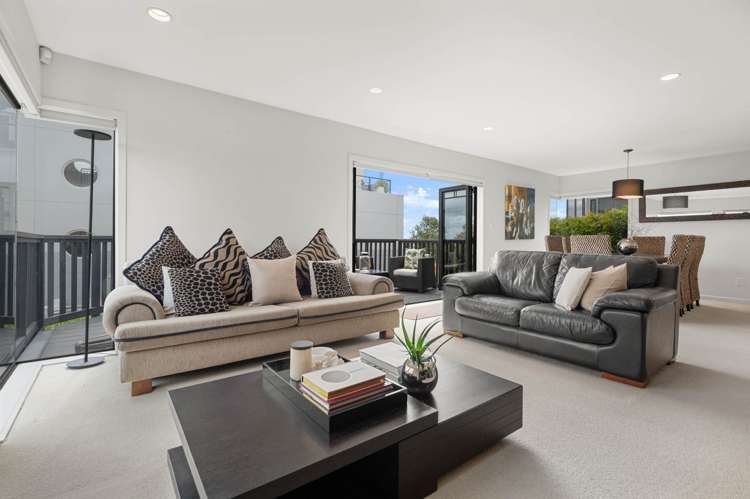 2/48 Te Arawa Street_3