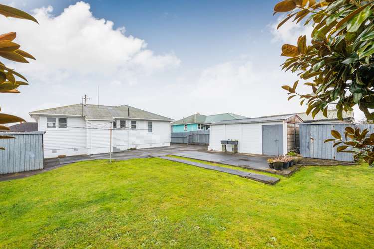 24 Clyde Crescent Roslyn_12