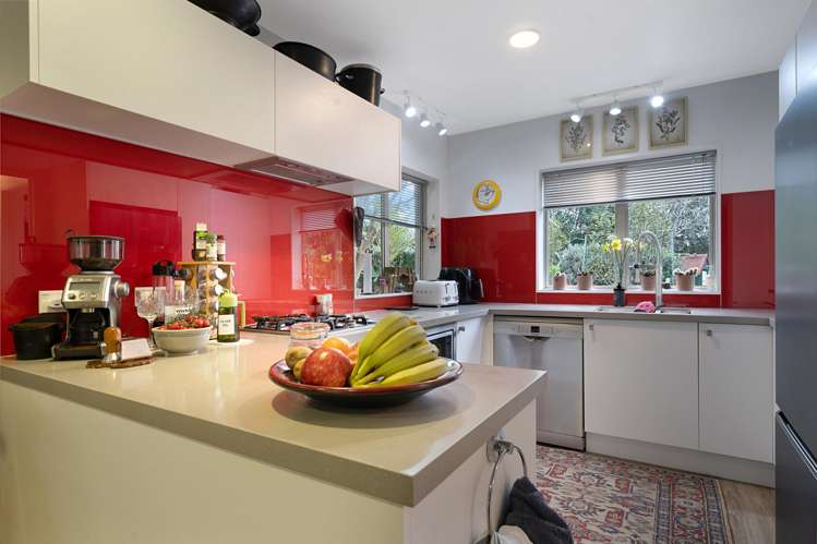 2/18a Clayburn Road Glen Eden_16