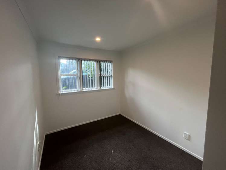 2 Glengarry Road Glen Eden_9