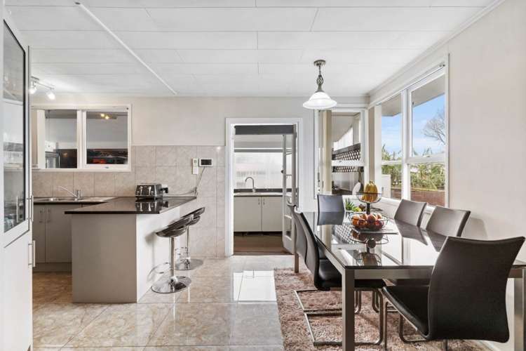 8 Cramond Drive Mangere East_15