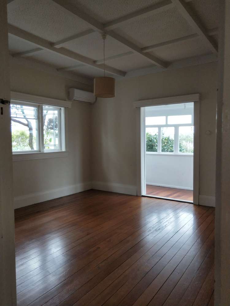 55 Willerton Avenue New Lynn_14