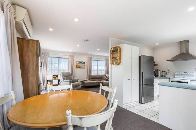 72 Garton Drive Massey_5