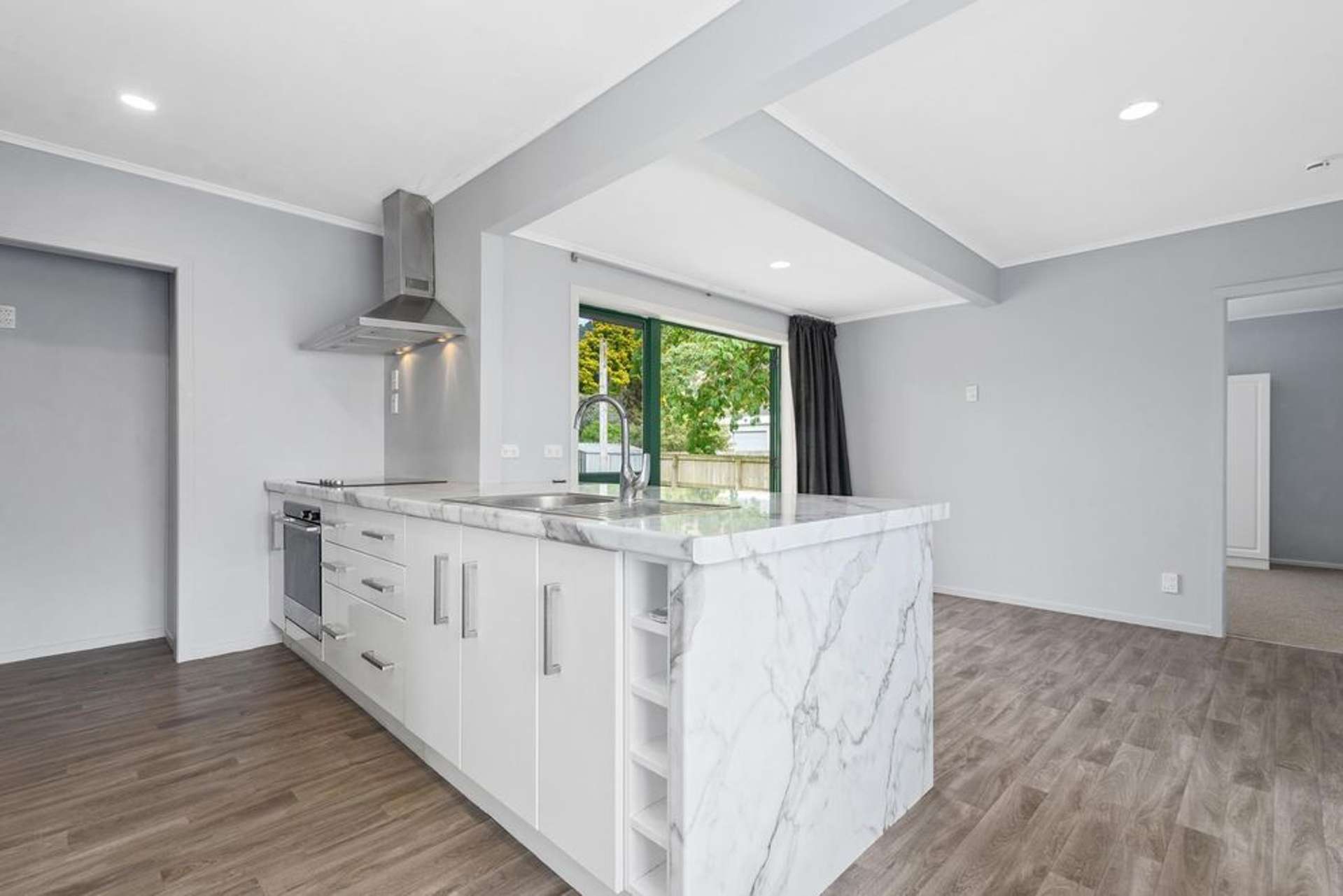 185 Clayton Road Mangakakahi_0