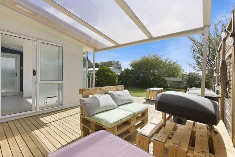 60 Tukapa Street Westown_22