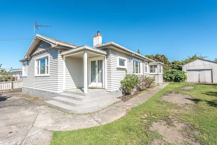 8 West Way Durie Hill_15