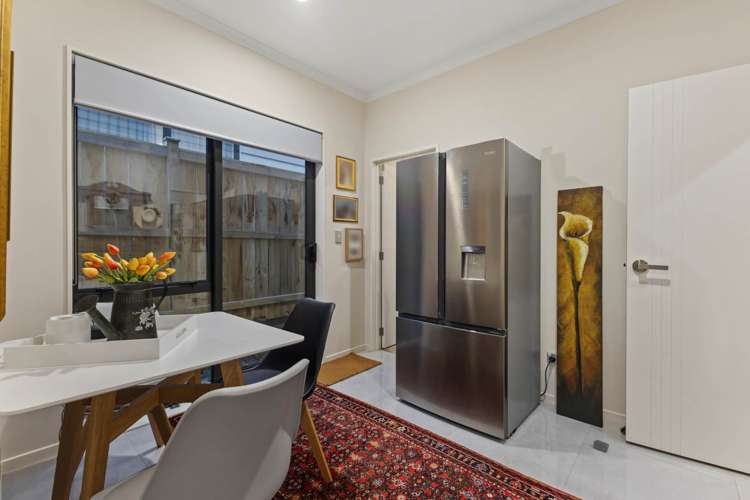 6 Koromeke Street Flat Bush_17