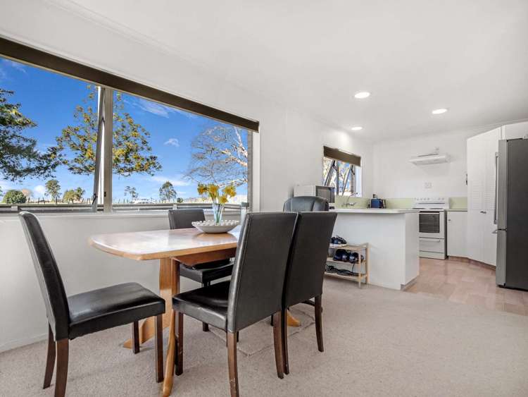 5 Carlyle Street Leamington_13