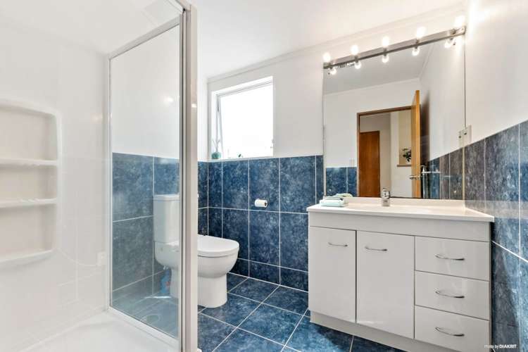 2 Rosetti Rise West Harbour_11