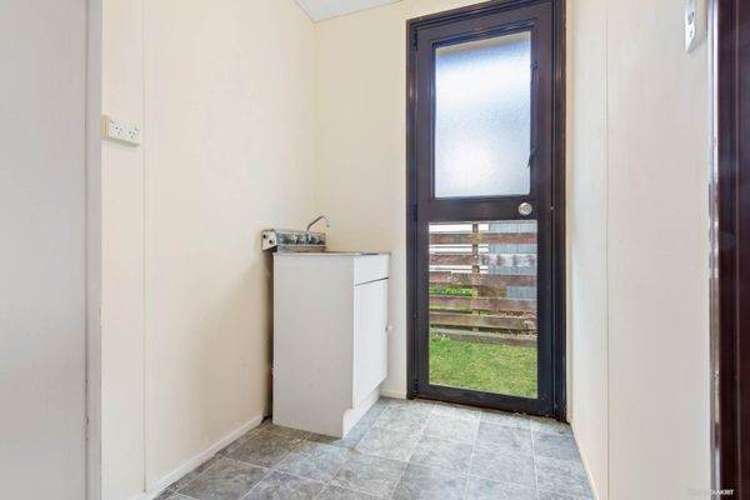 2/80 Parrs Cross Road Henderson_9