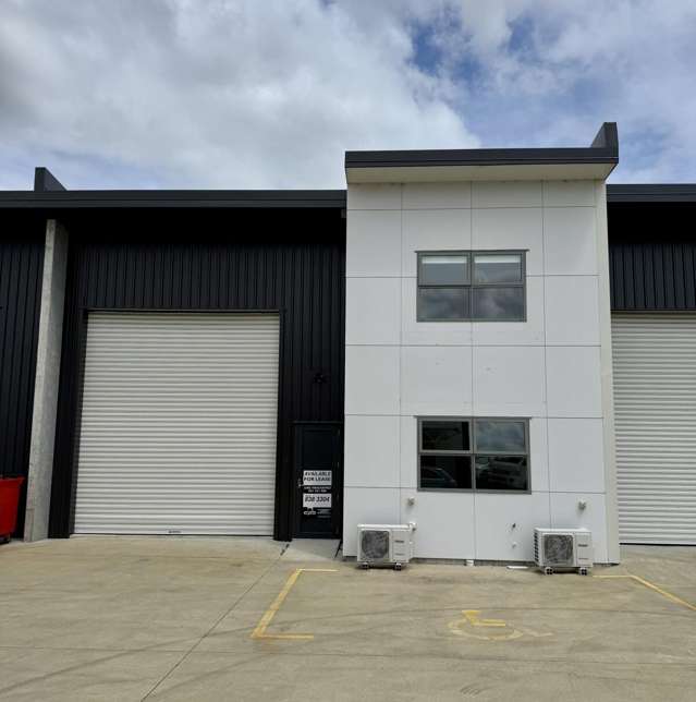 Modern Warehouse/Workshop, Tidy & Secure