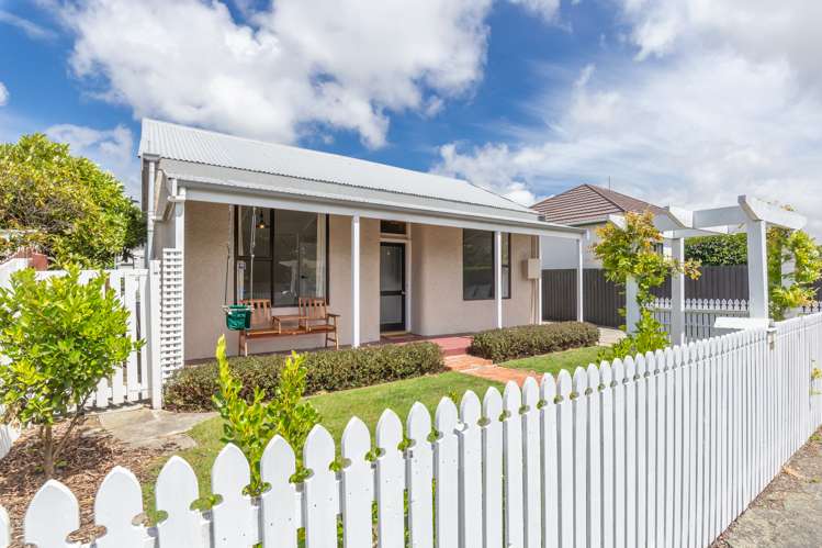 25 Torrens Road_0