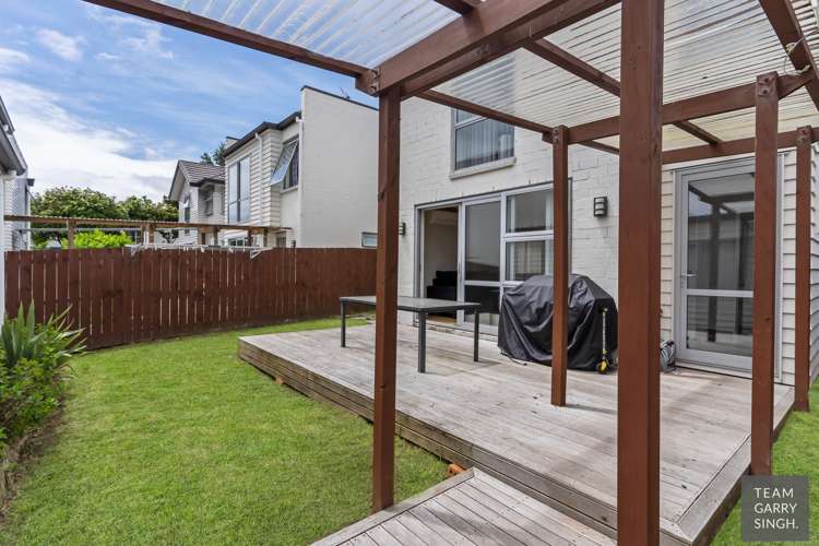 11 Phar Lap Crescent Takanini_16