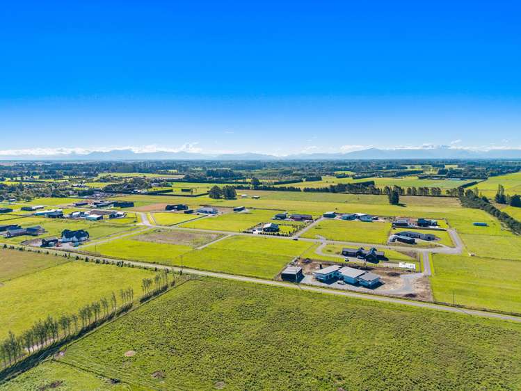 19 Meadowlands Green Allenton_10