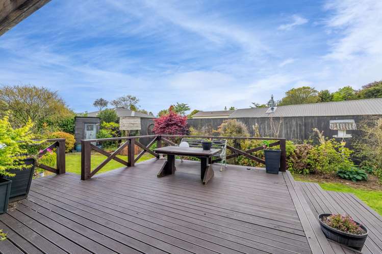 18 Pembroke Road Stratford_23