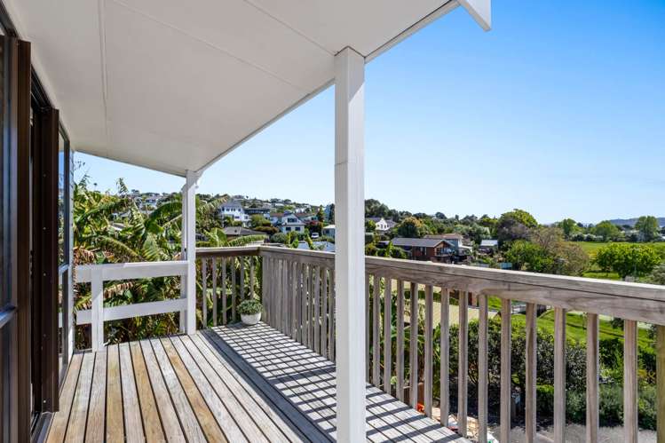 2/32 Kenneth Hopper Place Manly_4