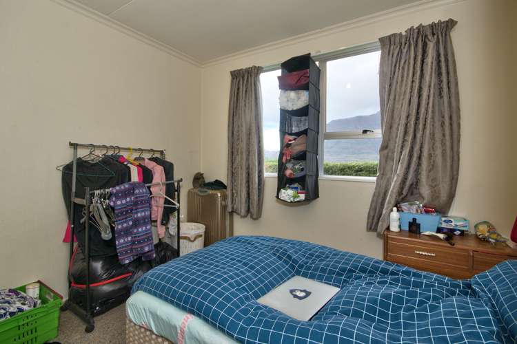 17c Arawata Terrace Fernhill/Sunshine Bay_12