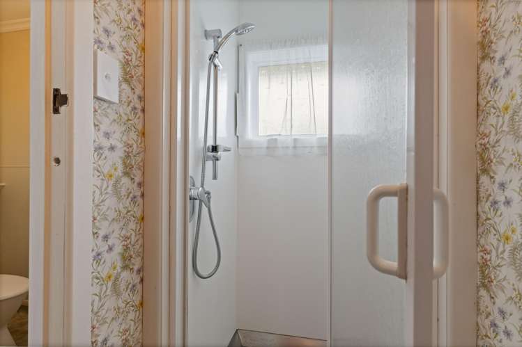 6c Fairview Place Westown_23