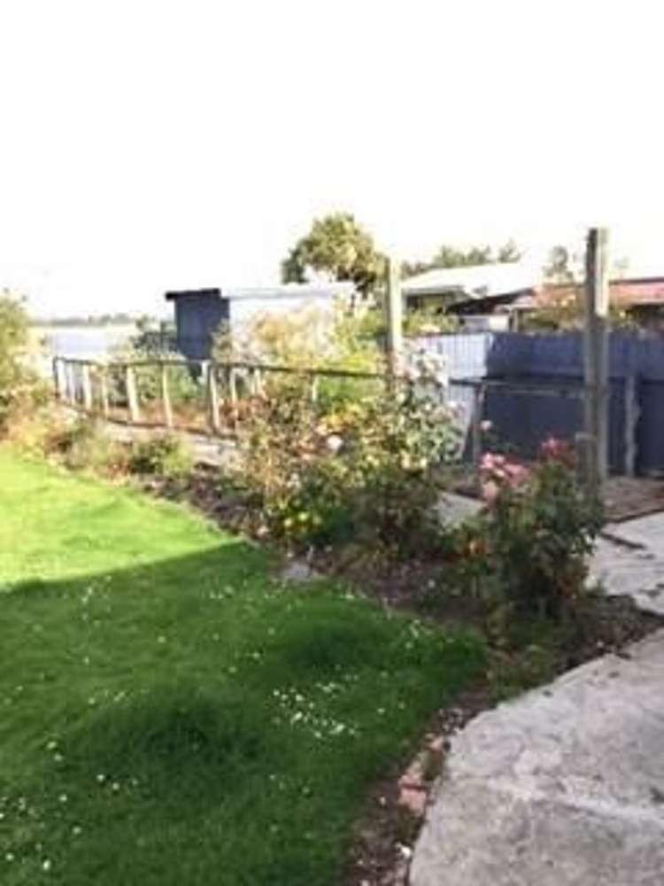 11 May Street Clinton and Surrounds_1