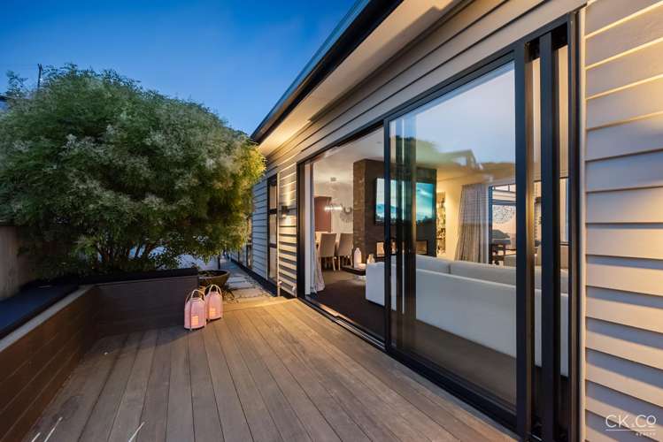 6 Te Ahi-Parera Place Korokoro_24