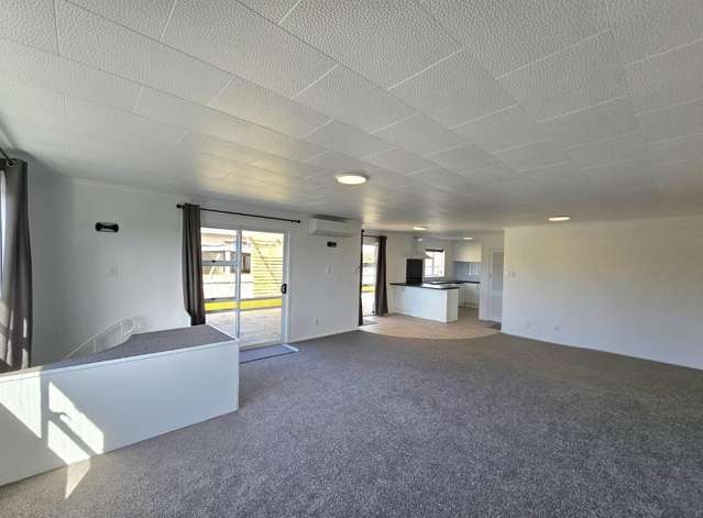 10 Paritutu Road 2164_2