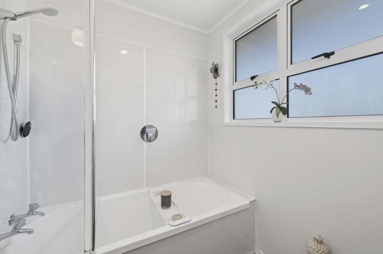 304 Clayton Road Pukehangi_13