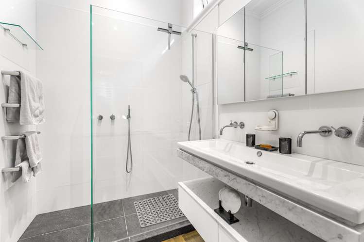 40 Cheltenham Road Devonport_16