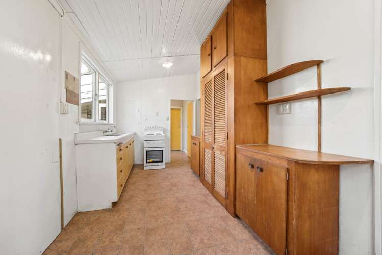 42 Boord Crescent Kumeu_11