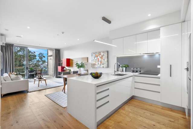 06/585g Beach Road Rothesay Bay_4