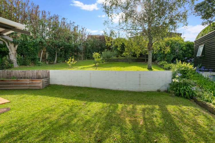 57 Parr Terrace Castor Bay_13