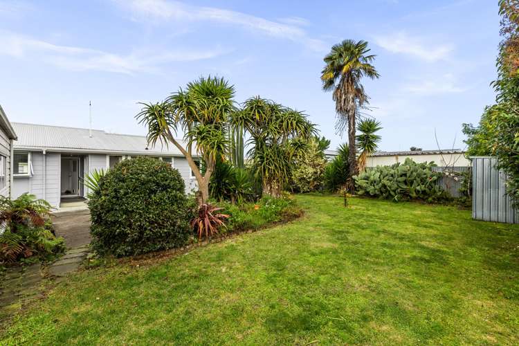 32 Skerrett Crescent Tamatea_13