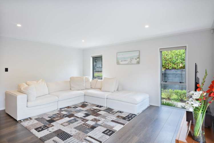 8 Papa Orchard Drive Kumeu_12