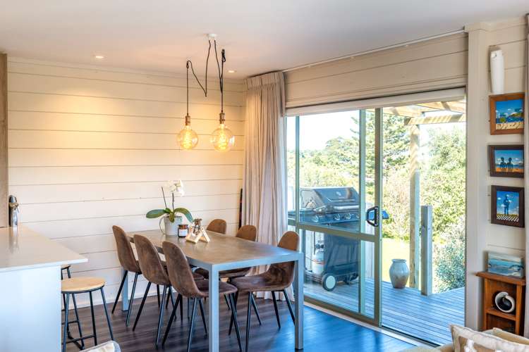 8 Whakarite Road Ostend_6