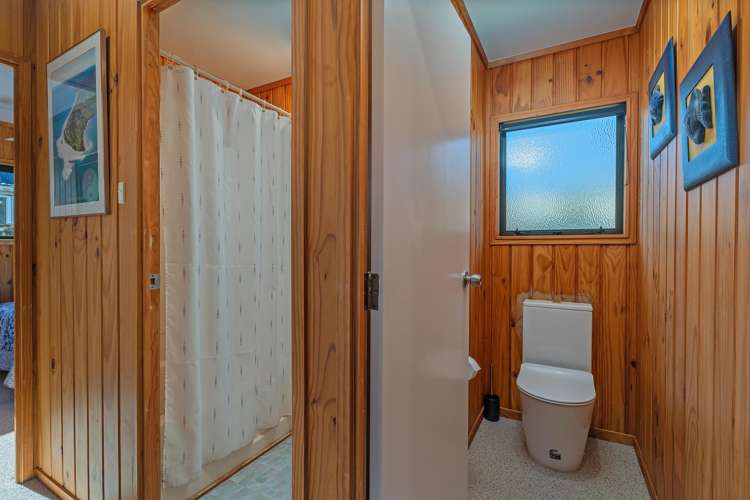 106 Fernhill Rise Matarangi_15