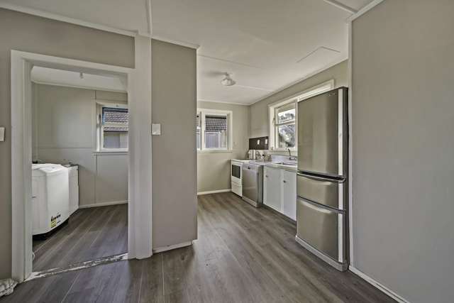 6 Carisbrooke Street Aranui_4