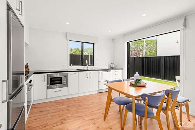 8 Aston Crescent Wallaceville_1