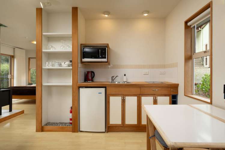 19 Saint Omer Road Kenepuru Sound_20