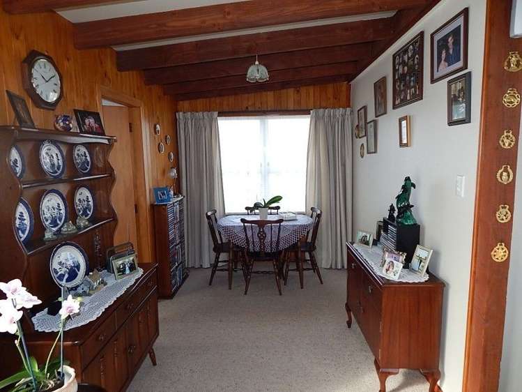 17 Disraeli Street Westport_7