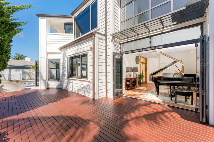 235 Bleakhouse Road Mellons Bay_3