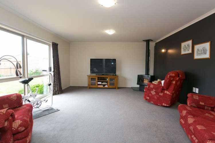 80 Churcher Street Feilding_9