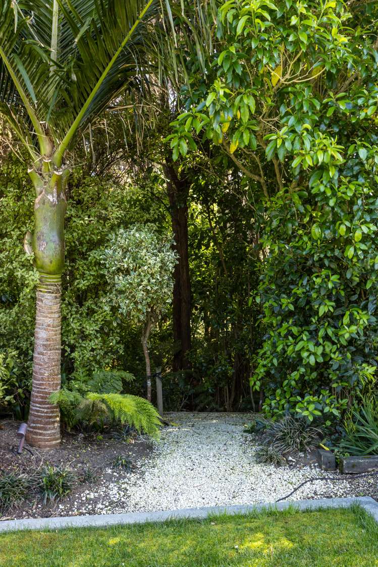 11 The Ritz Orewa_21