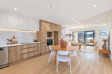 2/92 Freeland Avenue_1