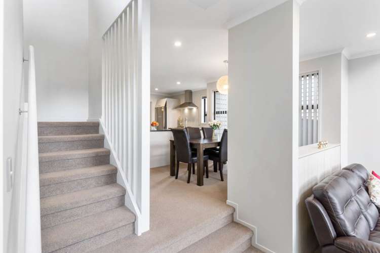 14 Hirimate Place Flat Bush_11