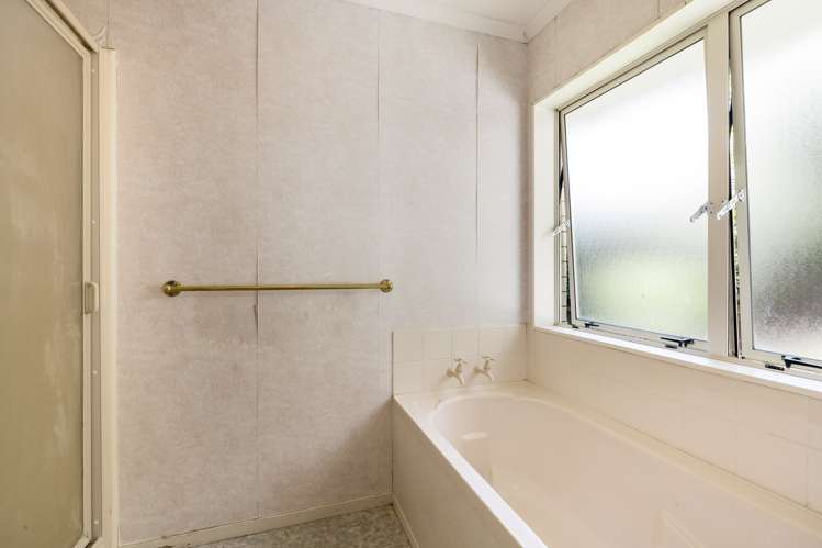 29 Reynolds Drive Glenview_12