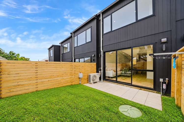 2/213 Campbell Road Greenlane_13