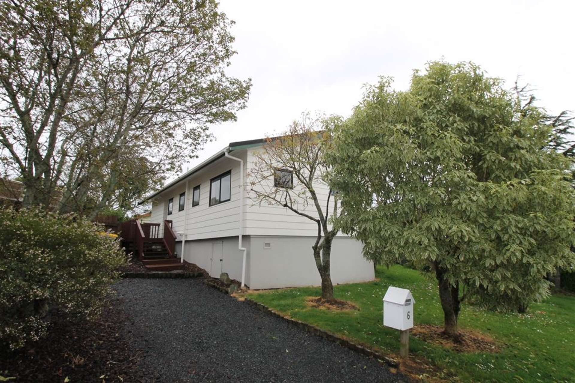 6 Meadowvale Rise Titirangi_0