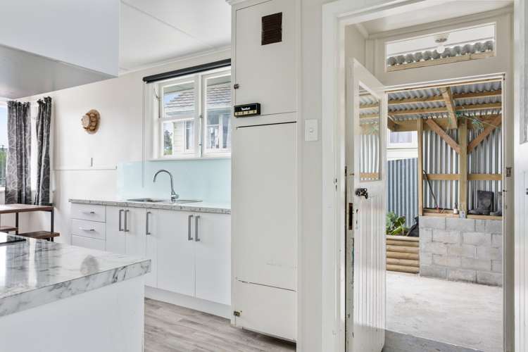 33 Endcliffe Road Kaiti_2