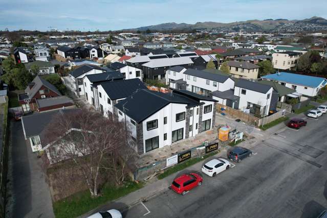 1/60 Division Street Riccarton_3