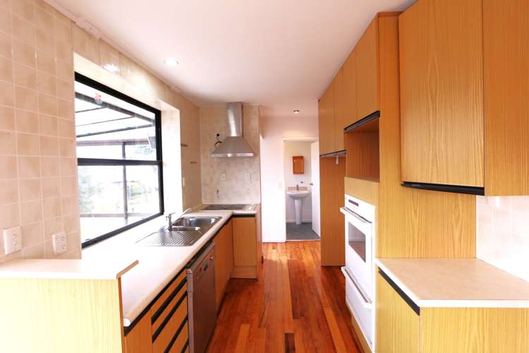 66 Bradbury Road Botany Downs_7