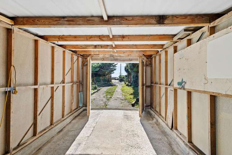 6 Estuary Street Makara_25